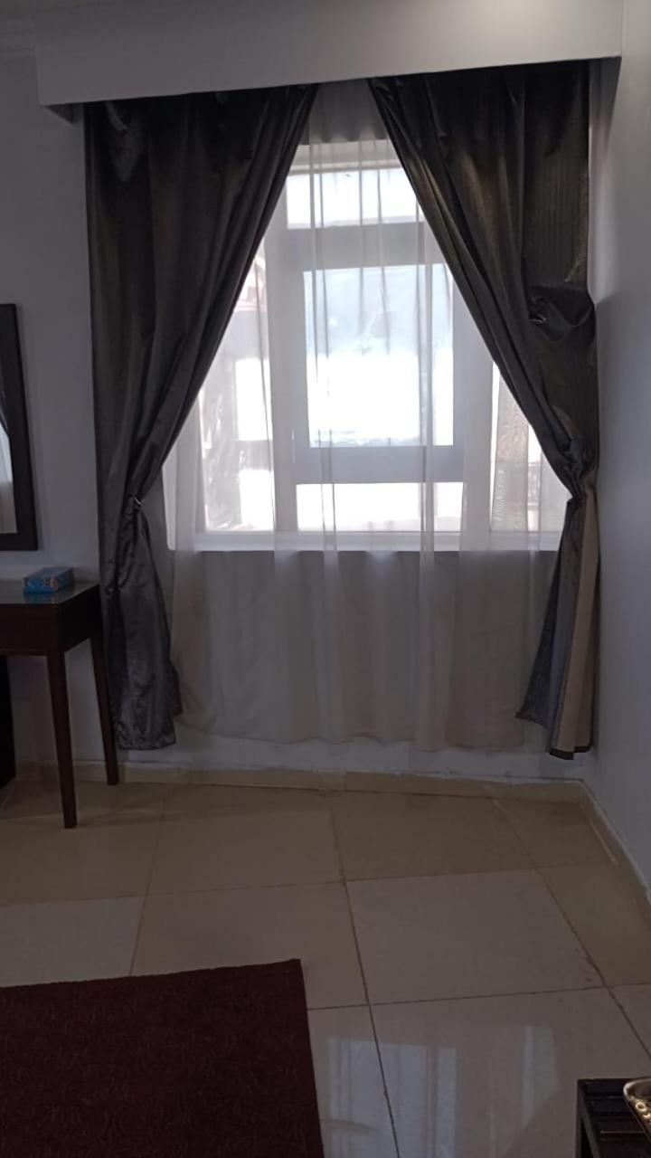 In Taibah Aparthotel Μεδίνα Εξωτερικό φωτογραφία