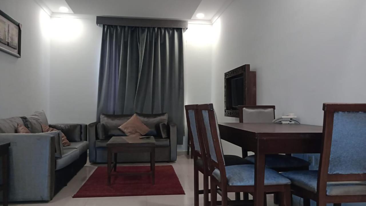 In Taibah Aparthotel Μεδίνα Εξωτερικό φωτογραφία